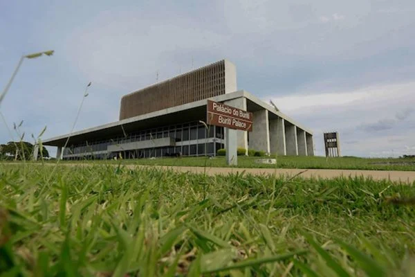 A LOA enviada à CLDF prevê 8.384 nomeações de servidores concursados, além de 6.262 novas vagas. Foto: Rafaela Felicciano/Metrópoles