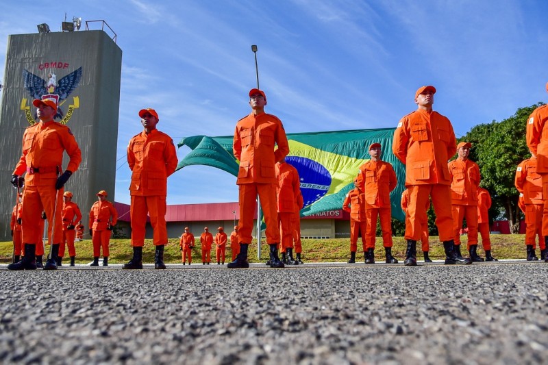 Bombeiros: Candidatos são chamados para entregar documentação. Data limite para fazer a matrícula varia de acordo com a vaga. Foto: Reprodução