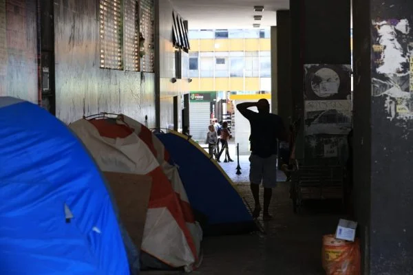 Estudo mostra que há cerca de 3 mil pessoas nesta situação; 100+ passaram às ruas nos últimos 3 meses. Foto: Rafaela Felicciano/Metrópoles