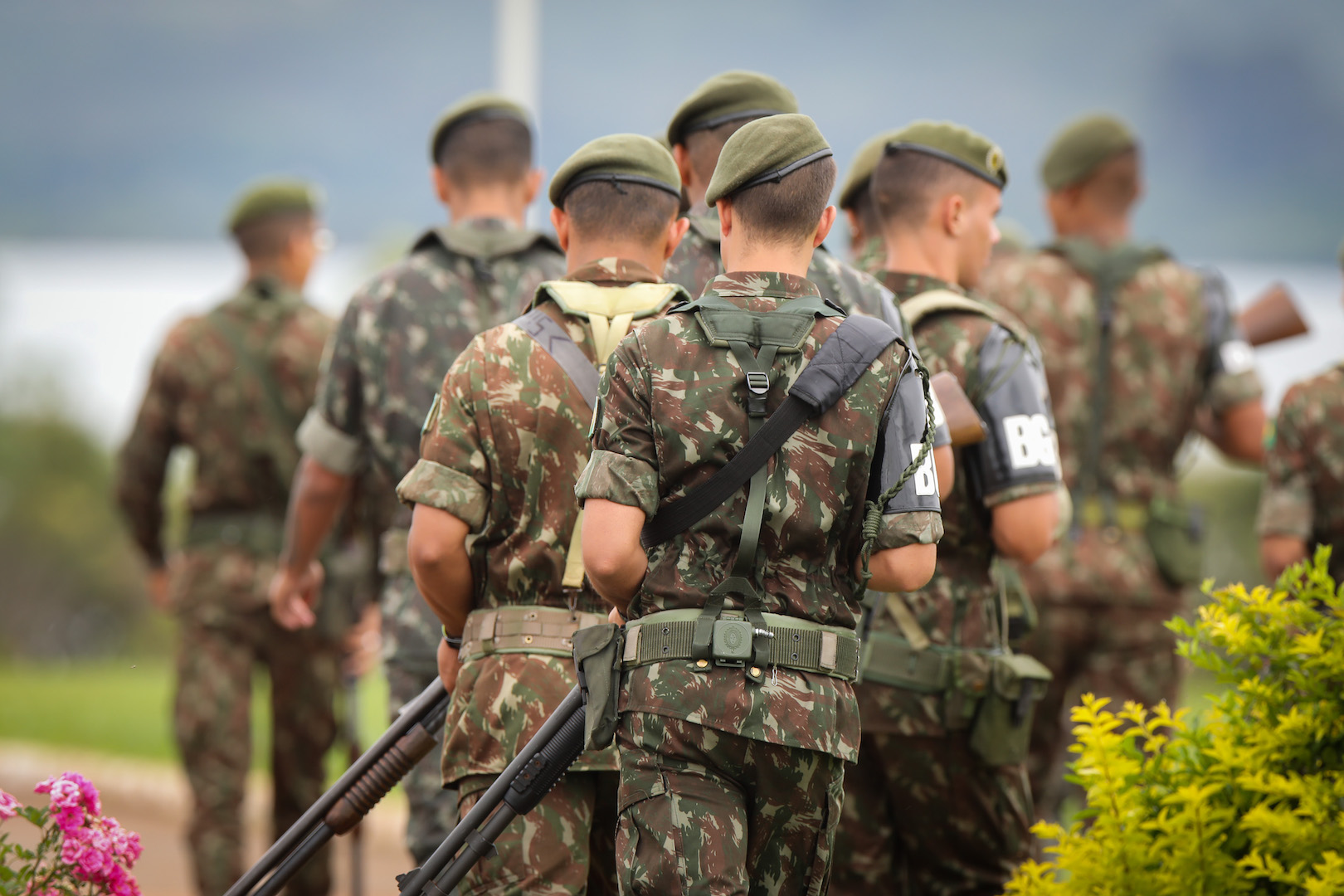 Soladados do Exército fazem a segurança do Palácio da Alvorada.