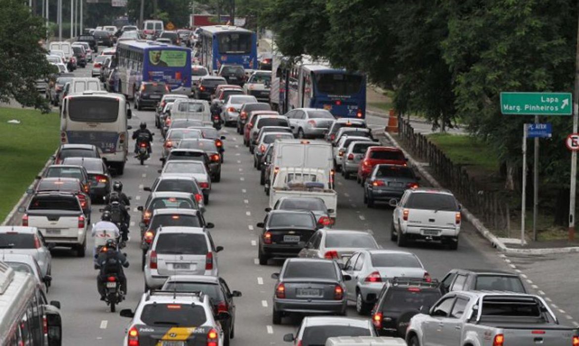 Engarrafamento na Grande São Paulo 