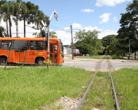 Cruzamento ferroviário