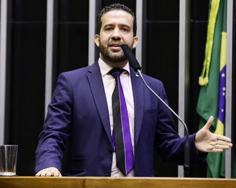 André Janones na Tribuna