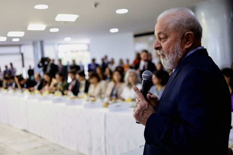 Lula em coletiva com jornalistas