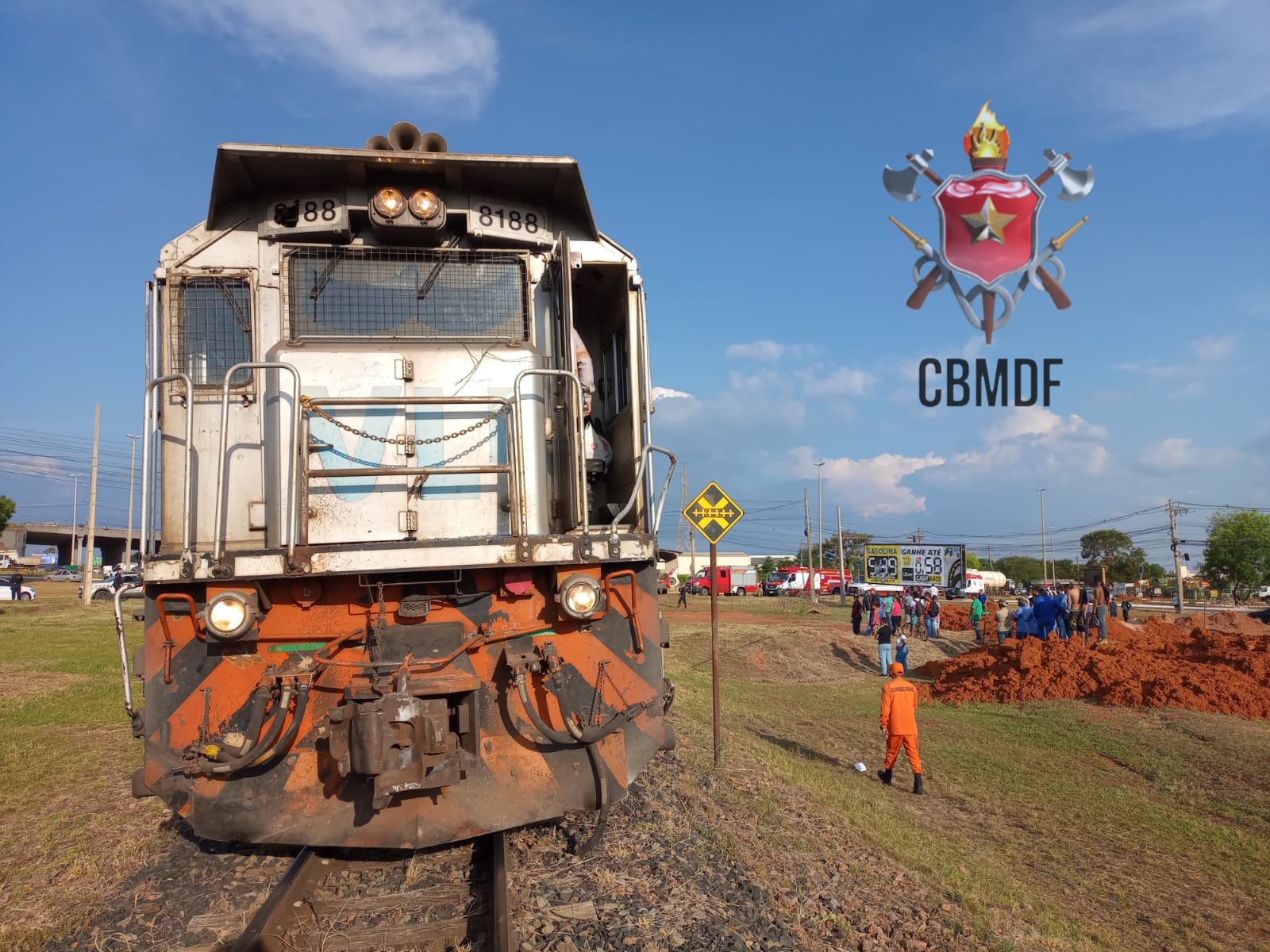 Acidente entre trem e ônibus no DF