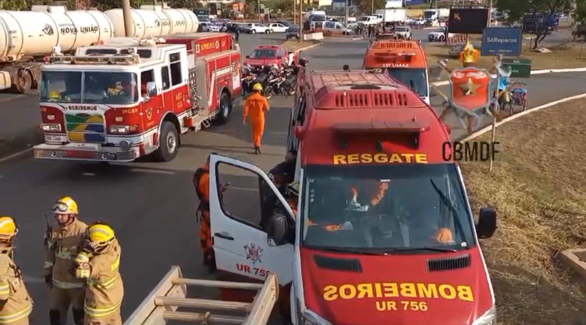 Acidente entre trem e ônibus no DF