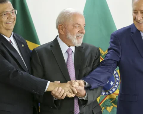 Dino, Lula e Lewandowski