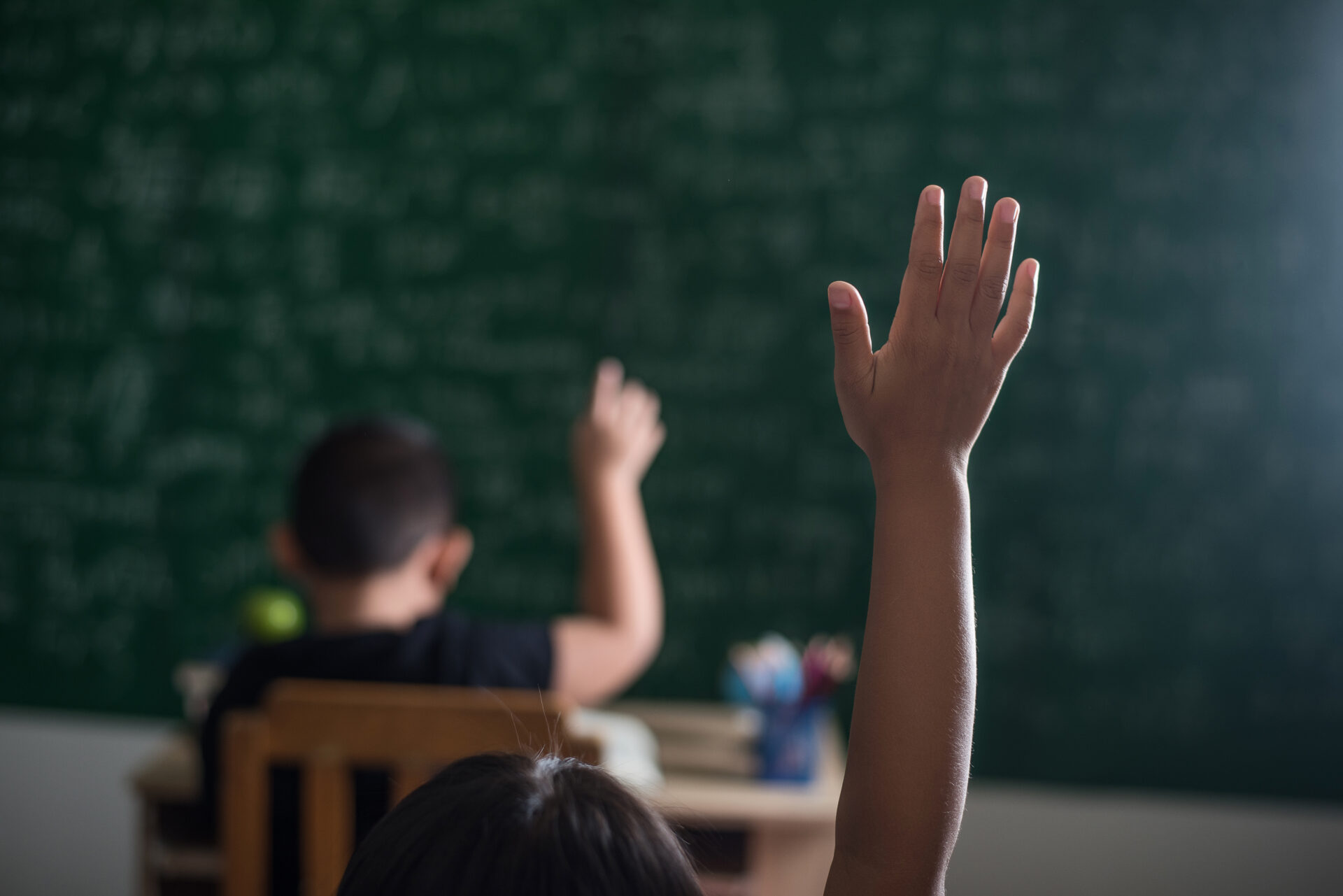 25 escolas do DF suspendem aulas devido à fumaça dos incêndios